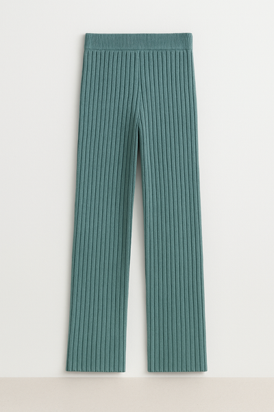 Ribbed Cosy Set mit Stehkragen
